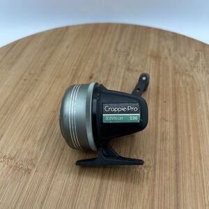 Vintage Johnson‎ Crappie Pro 230 casting reel made in USA